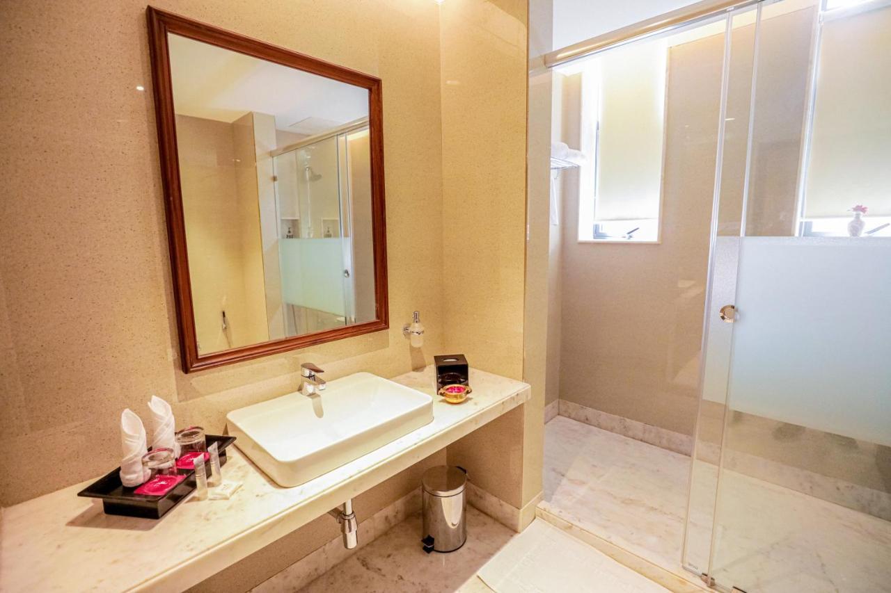 Gulab Kothi By Royal Orchid Hotels Limited Varanasi Luaran gambar
